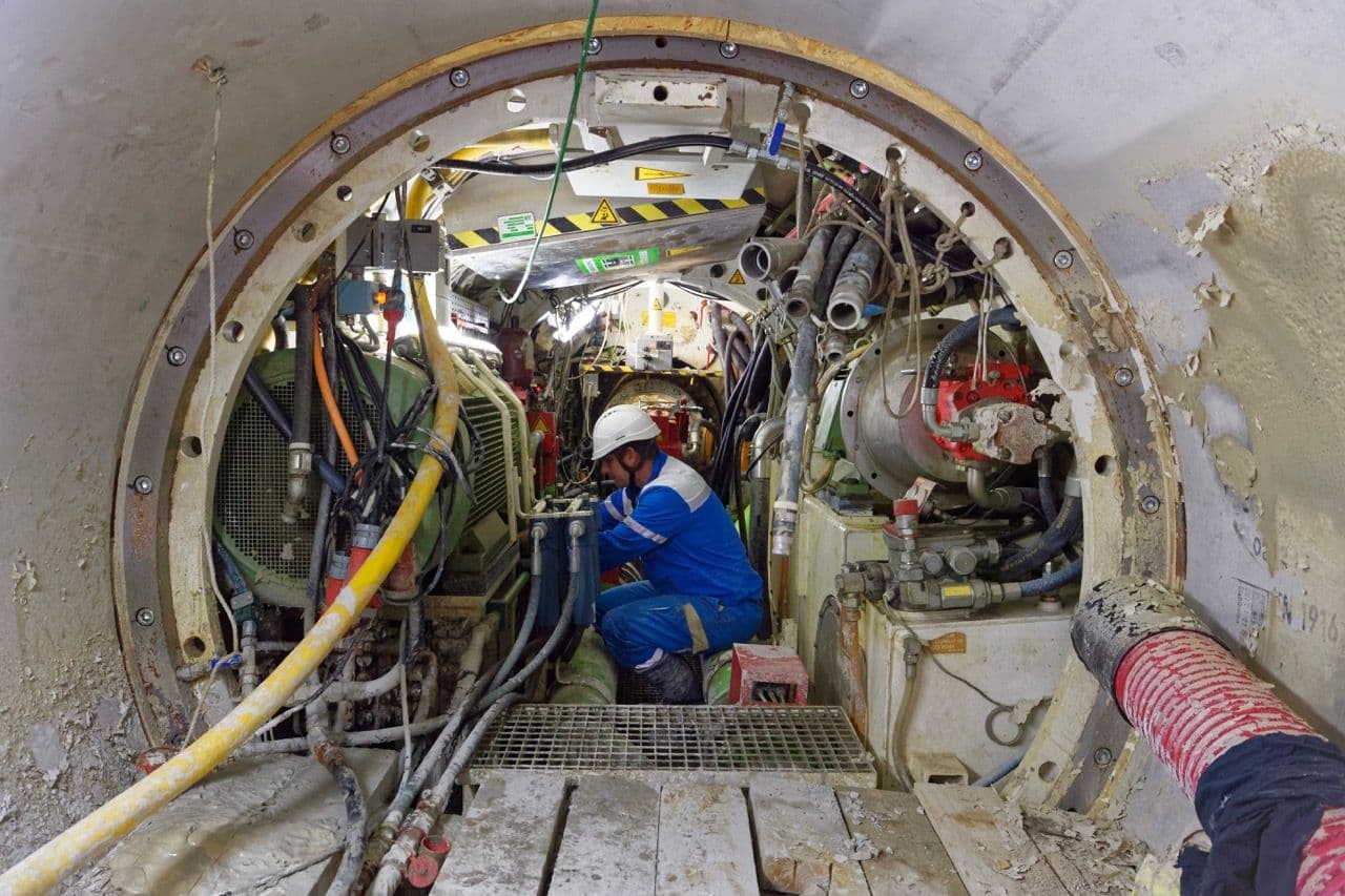 strapi: https://strapi.bgbau.cz